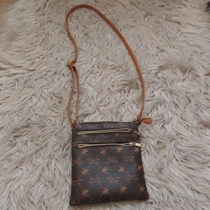 Beverly hills polo club cross body purse